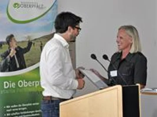 Erfolgreiche Veranstaltungen organisieren: Regionalmarketing-Mitglieder besuchen das Amberger Congress Centrum Bild: Erfolgreiche Veranstaltungen organisieren: Regionalmarketing-Mitglieder besuchen das Amberger Congress Centrum