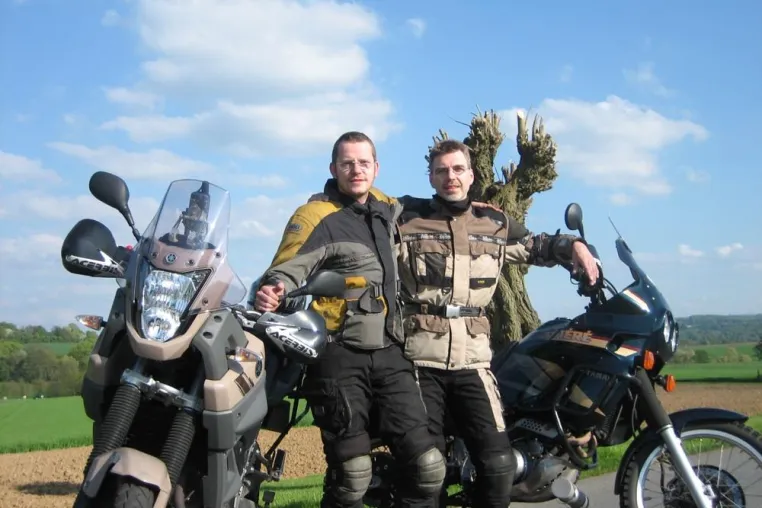 Bild: In 12 Monaten auf "Fernwehgen" durch Afrika – Auf zwei Motorrädern unterwegs für einen guten Zweck
