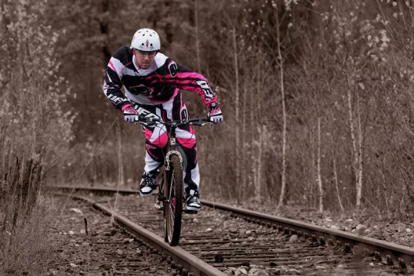 Bild: Re-Launch von bikeactivities.de und erweitertes MTB-Programm für 2010
