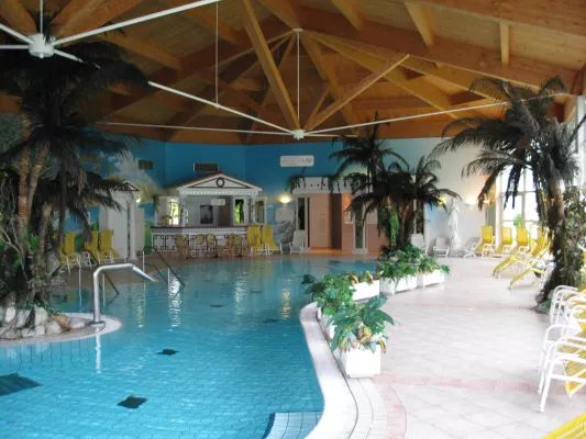 Bild: Erkrankungsmöglichkeiten in Schwimmbädern