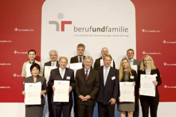 Bild: Sandvik Coromant mit dem Zertifikat zum audit berufundfamilie ausgezeichnet