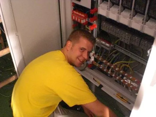 Bild: Handwerksbetrieb Elektro Koppen aus Buschhausen schaut auf ein erfolgreiches Jahr 2010