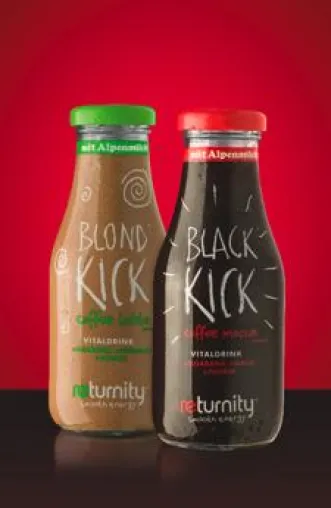 BLACK KICK und BLOND KICK unterstützen „Kicken mit Herz“ Bild: BLACK KICK und BLOND KICK unterstützen „Kicken mit Herz“
