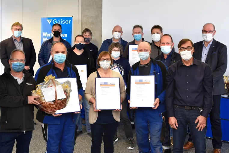Ehrung für 405 Jahre Betriebszugehörigkeit Bild: Ehrung für 405 Jahre Betriebszugehörigkeit
