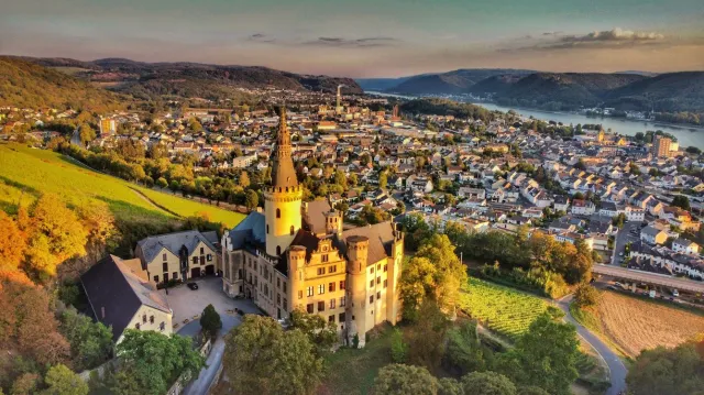 Bild: Action, Teamgeist und Schlamm: Der Hotfoot Run kommt ins Mittelrheintal nach Bad Hönningen