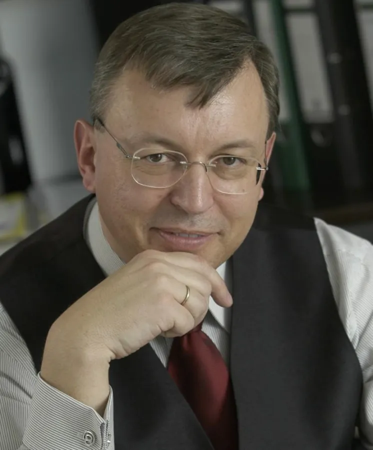 Diplom-Kaufmann Richard Hempe ist Wirtschaftsprüfer und Steuerberater bei SH+C in Regensburg und München