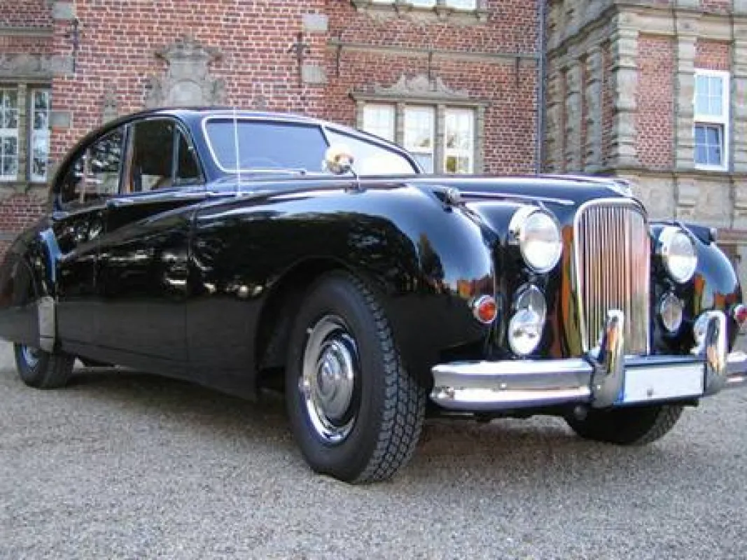 Foto: MD Classics, Hochzeitslimousine Jaguar MK VIIM