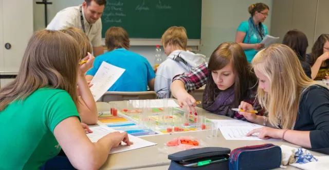 Bild: „ego.- on tour“ begeistert Schülerinnen und Schüler mit Existenzgründer-Führerschein