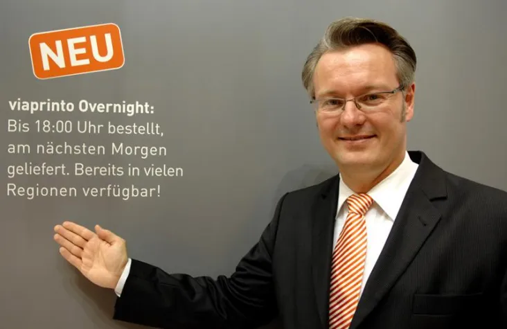 Bild: viaprinto startet Overnight-Lieferservice und erweitert Produktportfolio