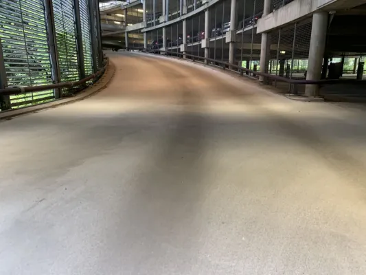 Bild: Verfügbarkeit von Epoxidharz-Mörtel sinkt - Preise steigen: Korodur setzt auf mineralische Alternativen