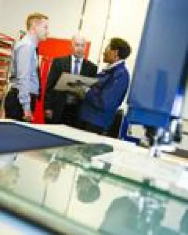 Bild: Große Nachfrage bedingt Investitionen in der Ätztechnik