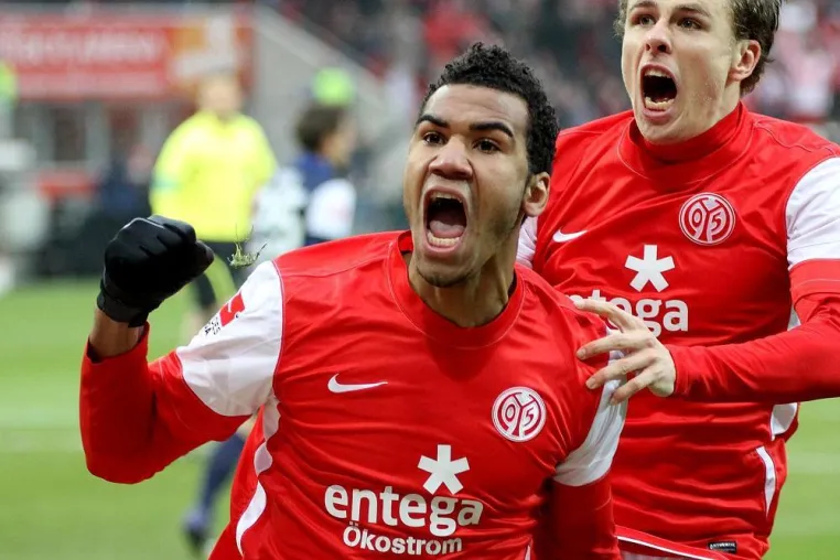 Bild: Fußball-Bundesliga live erleben in der Weinhauptstadt Mainz
