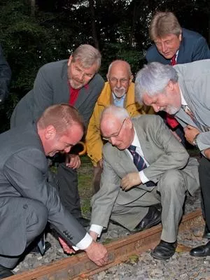 Bild: Sander eröffnet „kleine BuGa“: Einweihung des Südstiegs am Piesberg