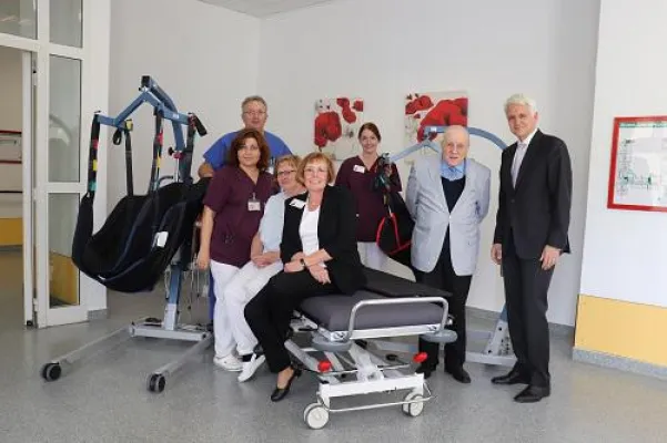 Förderverein spendet über 16.000 Euro an die Stadtklinik Werdohl Bild: Förderverein spendet über 16.000 Euro an die Stadtklinik Werdohl