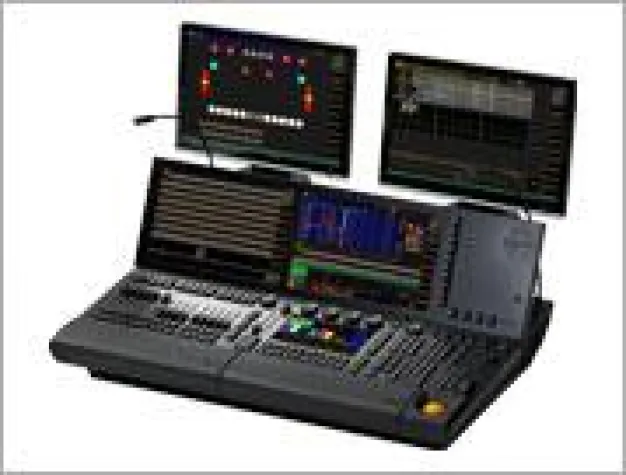 Bild: Hochklassige Lichtpulte neu bei Kühl-Beschallung