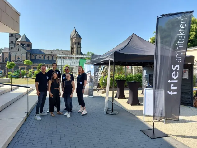 Bild: Hoher Besucherandrang beim Tag der Architektur 2023 in Maria Laach