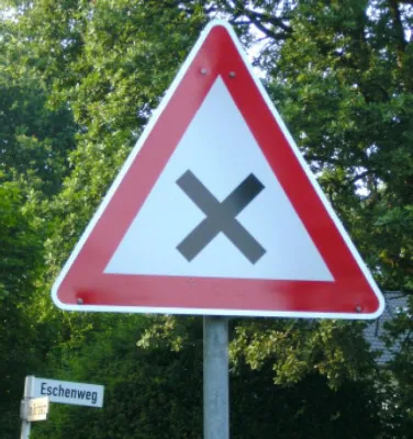 Bild: Geänderte Verkehrsführung blieb weitestgehend unbemerkt - Wählergemeinschaft fordert Beschilderung