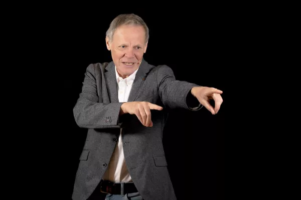 Bild: Zukunftsexperte gibt "Metaverse" große Chancen