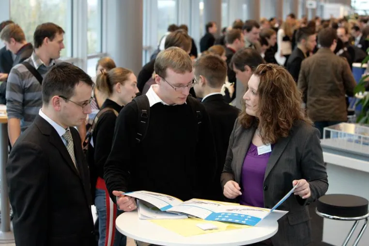 Starker Zuwachs auf der Absolventenmesse Mitteldeutschland zeigt hohe Priorität für die Fachkräftesicherung Bild: Starker Zuwachs auf der Absolventenmesse Mitteldeutschland zeigt hohe Priorität für die Fachkräftesicherung
