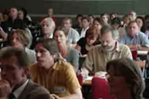 Bild: Den Werkzeugkoffer bestücken - Balanced Scorecard für berufliche Schulen