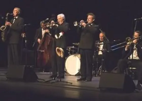 “The Big Chris Barber Band” - Weltklassejazz zu Gast auf Rügen am 24. Juli 2007 im Kurhaus-Saal Binz Bild: “The Big Chris Barber Band” - Weltklassejazz zu Gast auf Rügen am 24. Juli 2007 im Kurhaus-Saal Binz