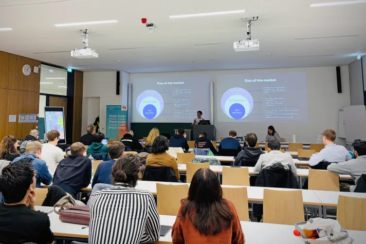 Martin und Bundesforschungsminister Özdemir in Wismar und Rostock Bild: Martin und Bundesforschungsminister Özdemir in Wismar und Rostock