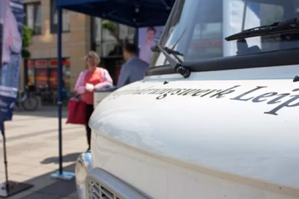 Bild: Borna nächste Station des weißen BARKAS mit Infos zur Beruflichen Rehabilitation