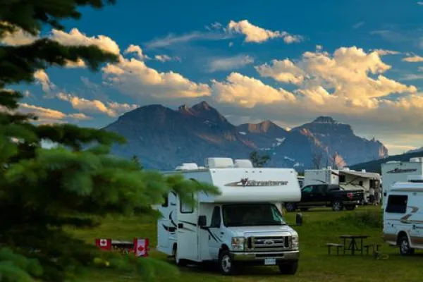 Bild: Zwei Zimmer, Küche, Rad: Wohnmobilreisen in Kanada boomen