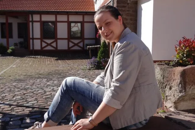 PERSONALMELDUNG Gloria Weitz ist Gastgeberin in der Veranstaltungs-Location „Hubertus-Hof“ Bild: PERSONALMELDUNG Gloria Weitz ist Gastgeberin in der Veranstaltungs-Location „Hubertus-Hof“