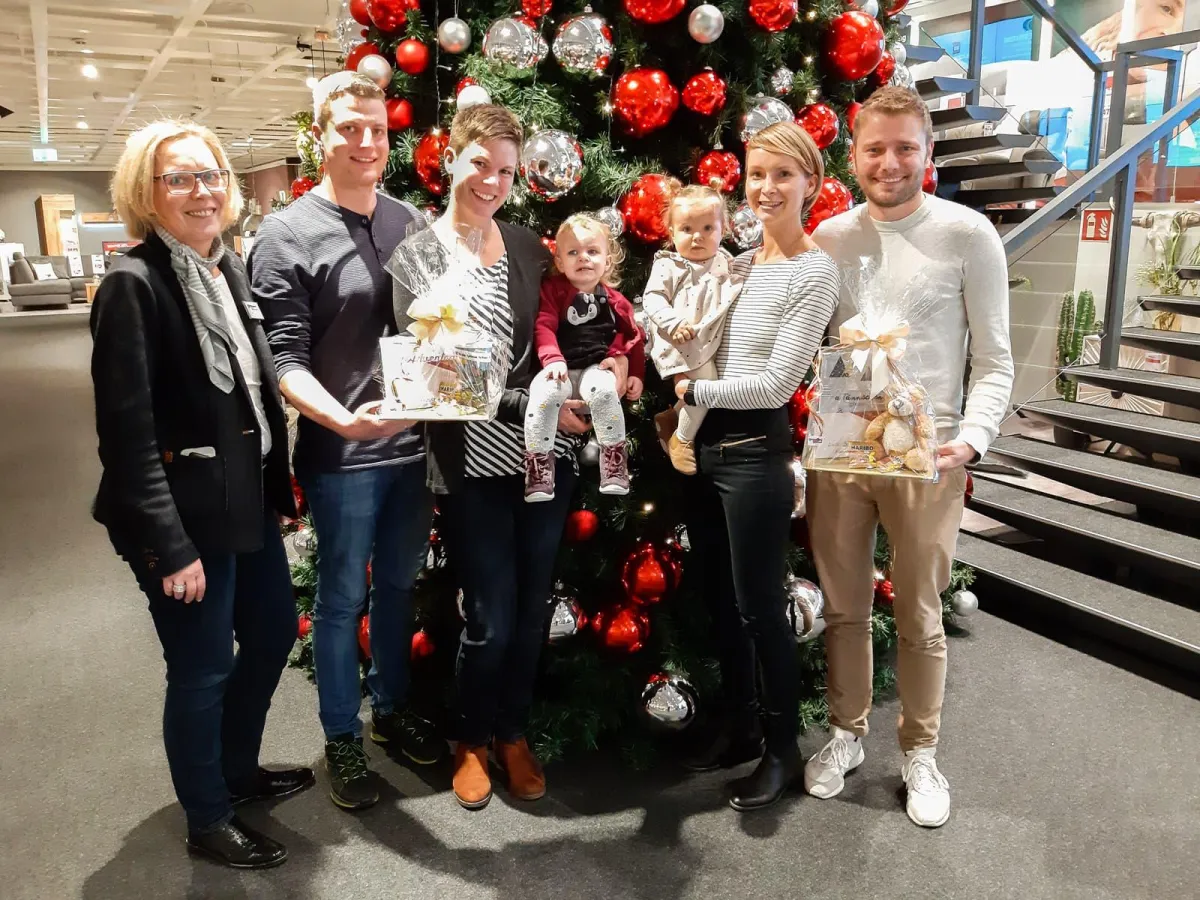 Gewinnübergabe in der Opti-Wohnwelt Petersberg/Fulda