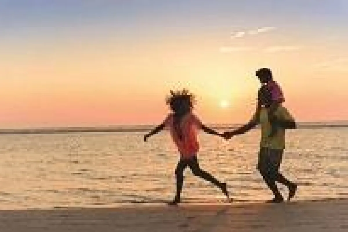 Beach shot_Copyright Neal Alfano