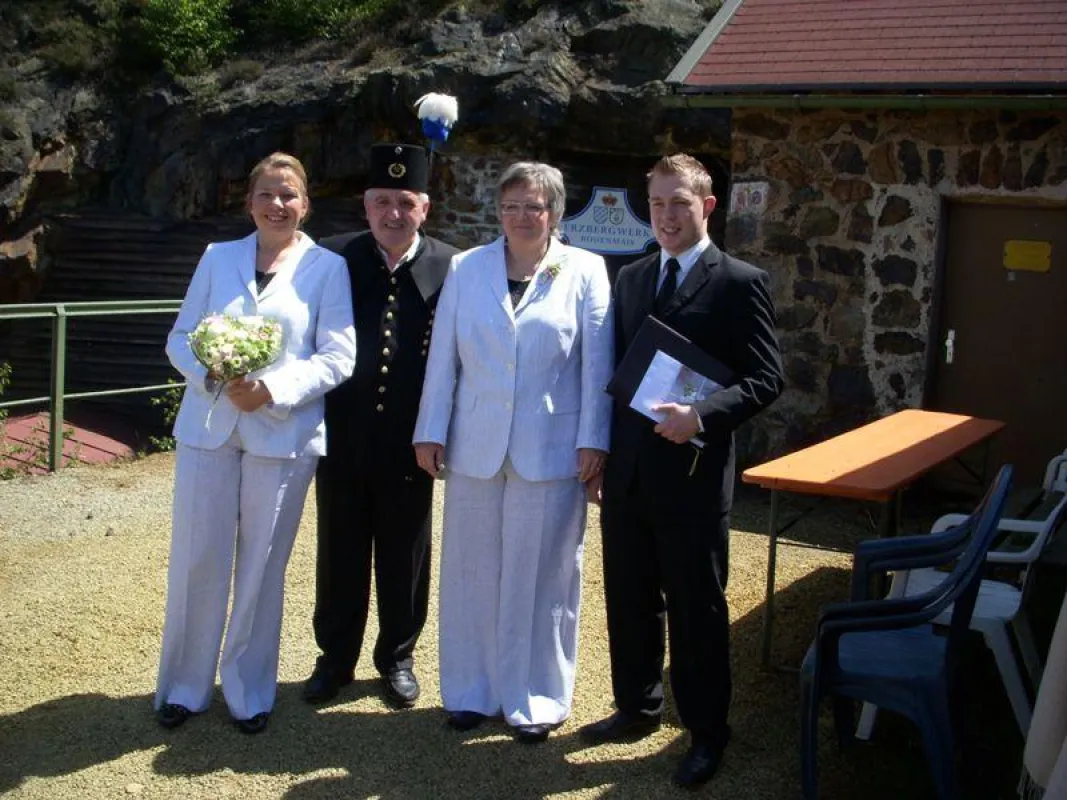 Hochzeitspaar, Bergwerkführer und Bürgermeister Michael Adam