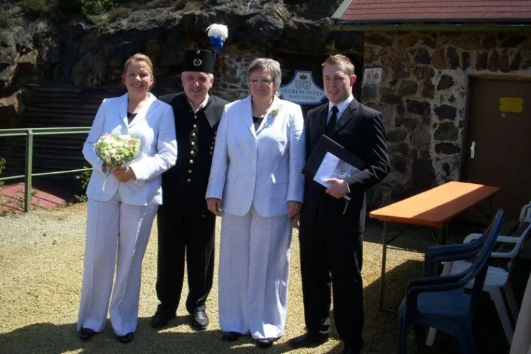 Erste Lesbenhochzeit im Silberberg Bodenmais Bild: Erste Lesbenhochzeit im Silberberg Bodenmais