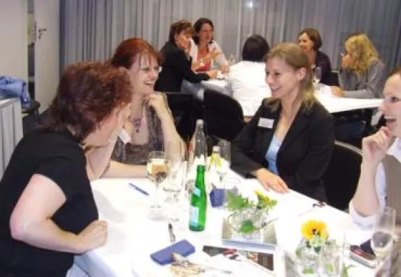 Unternehmerinnenabend - seit über einem Jahr in Dresden etabliert Bild: Unternehmerinnenabend - seit über einem Jahr in Dresden etabliert