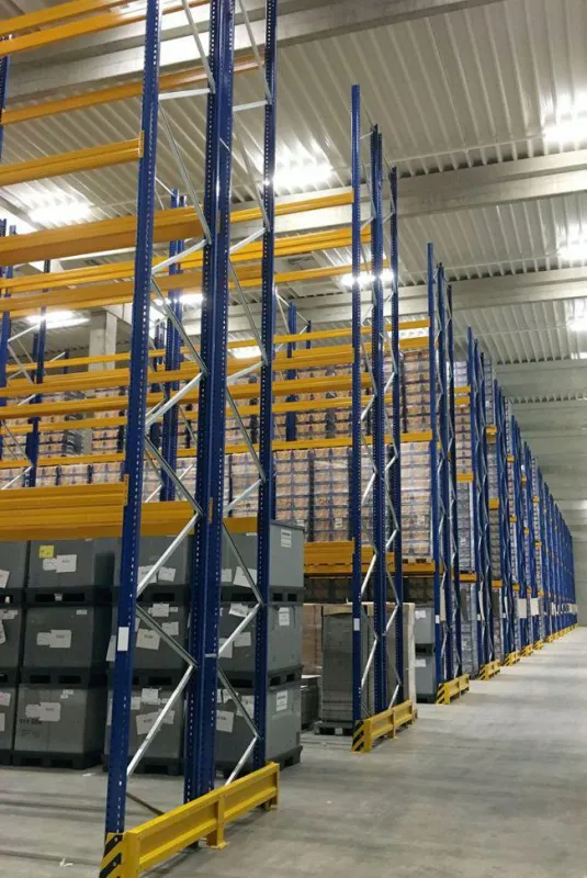 Neues Hochregallager
