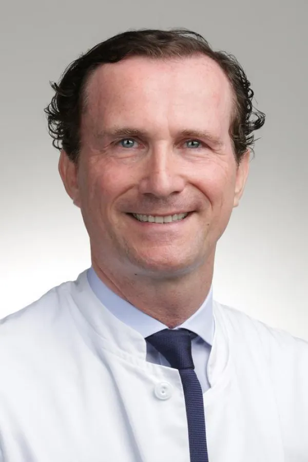 Professor Dr. Wolfgang Herr, Direktor der Klinik und Poliklinik für Innere Medizin III des Universitätsklinikums Regensburg. (UKR)