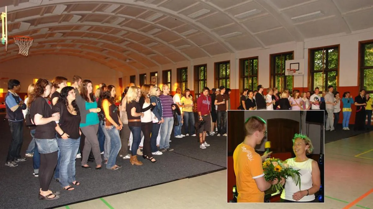 Hochschulsportleiterin Antje Cleve und Christoph Hillmann, studentischer Übungsleiter für die Selbstverteidigung, freuten sich über das rege Interesse der sportbegeisterten Studierenden an der ersten