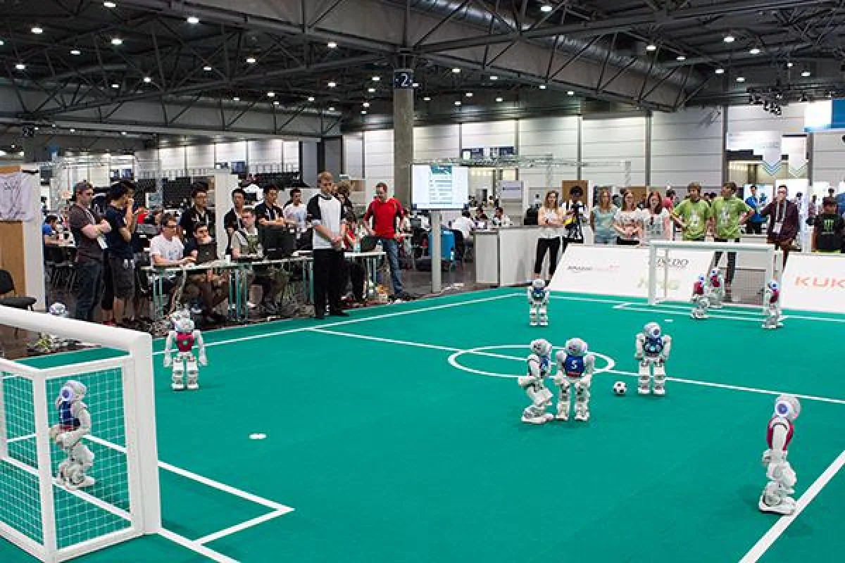 Auf der RoboCup2016 wurde der Roboter-Fußball-Weltmeister ermittelt. Foto: Blumentritt, BFW Leipzig