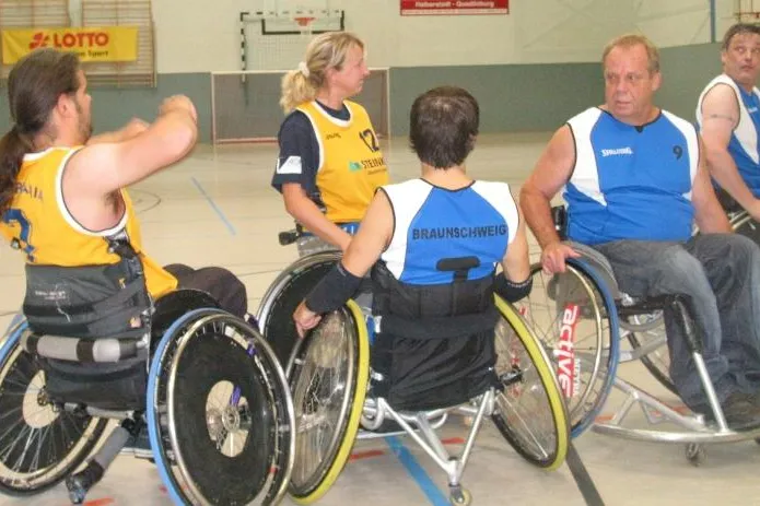 Bild: Rollstuhlbasketballer suchen Mitspieler