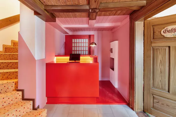 Bild: stuub: Pop-up-Gästehaus in pink: Start-up wächst im Schwarzwald