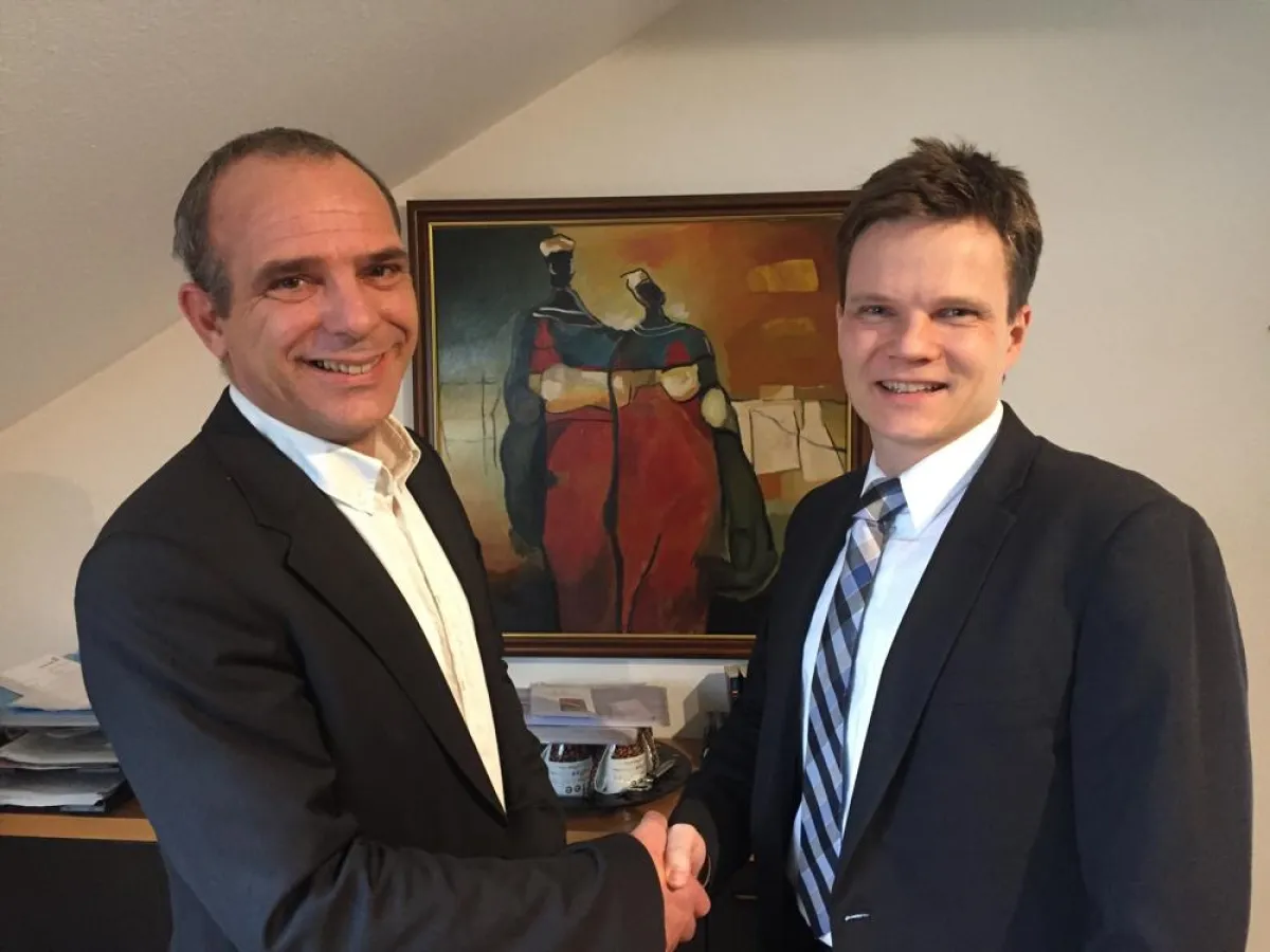 Bild: Partner Haakon Hartsieker mit Andreas Altena