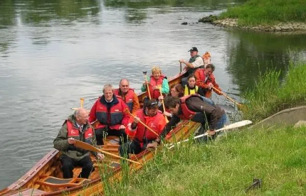 Bild: Bootswandern im Naturraum Donautal