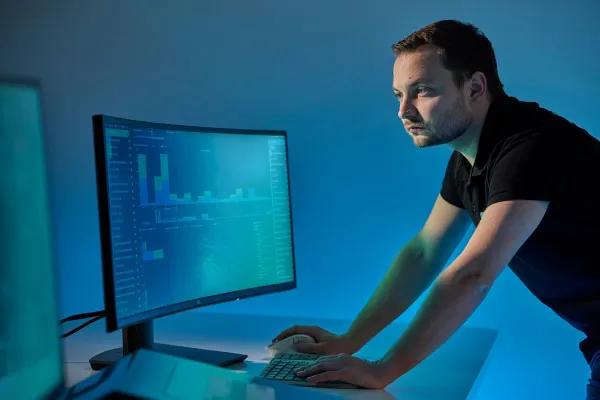 Bild: Fraunhofer-Software NetCapVis - Mit visualisierten Datenströmen und KI zeitsparend IT-Probleme lösen