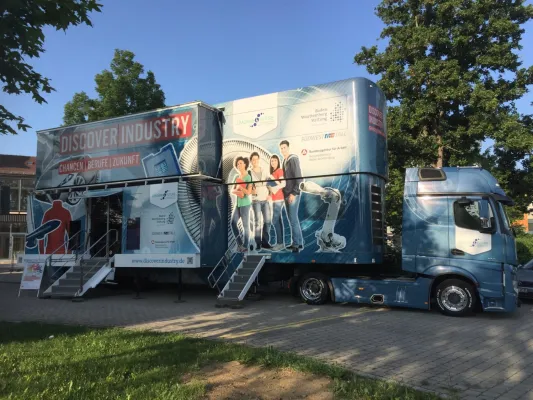 DISCOVER INDUSTRY besucht Steinheim und zeigt, wie Ingenieure denken und arbeiten Bild: DISCOVER INDUSTRY besucht Steinheim und zeigt, wie Ingenieure denken und arbeiten