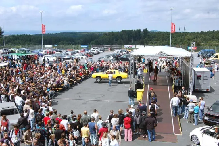 Bild: Tuning-Hattrick am Nürburgring – volles Programm bei den Recaro Days 2009