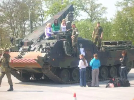 Bild: Clausewitz-Kaserne öffnete Tore zum Girls Day