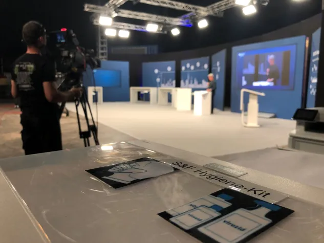 Aus analog wird digital Bild: Aus analog wird digital