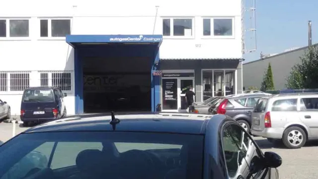 Bild: 705 Fahrzeuge müssen zur Nachuntersuchung