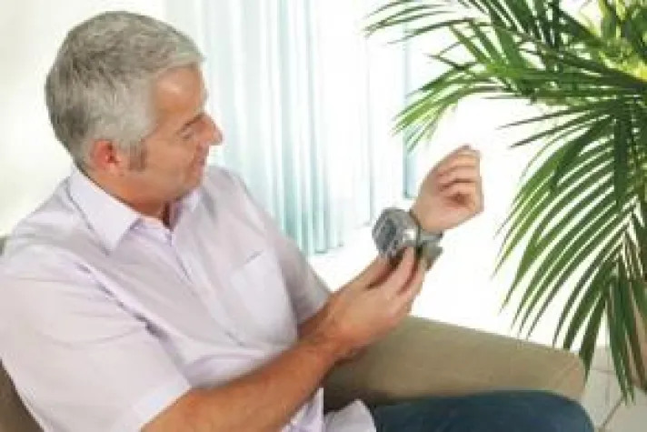 Bild: Neue Blutdruckmessgeräte mit Sprachausgabe