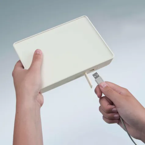 Bild: Neue USB Abdeckung von OKW